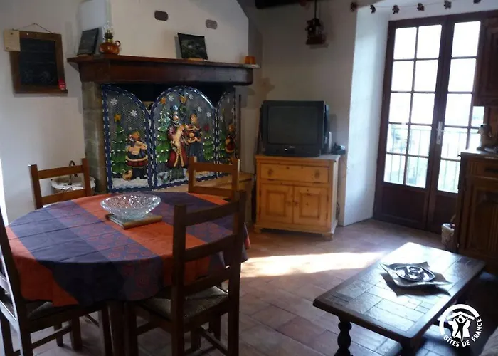 Holiday home De Myriam Aux Portes Des Gorges Du Tarn La Cresse